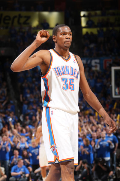 圆满退役！阿尔巴&布斯克茨：实现所有梦想，人生进入新阶段（阿尔巴与布斯克茨圆满谢幕：梦想皆成真，踏上人生新篇章）