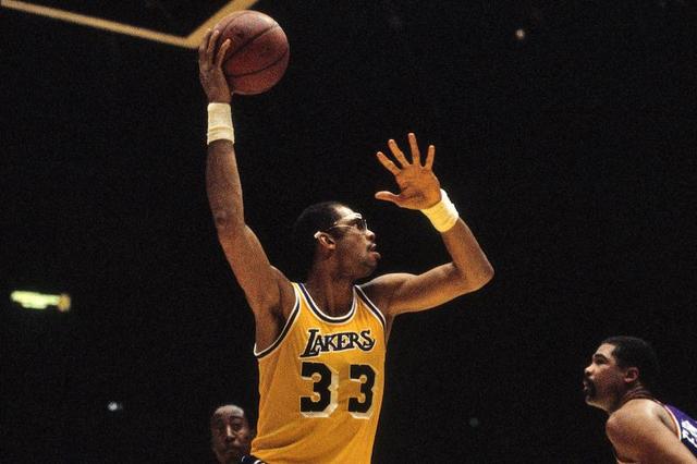 利物浦新赛季球衣号码确认：维尔茨7号，埃基蒂克22号，弗林蓬30号（利物浦新赛季号码出炉：维尔茨7号、埃基蒂克22号、弗林蓬30号）