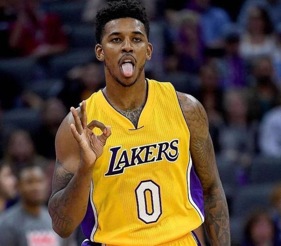 王燊超赛后喊话球迷：明年为第五个冠军拼搏（王燊超赛后向球迷表态：明年冲击第五冠）