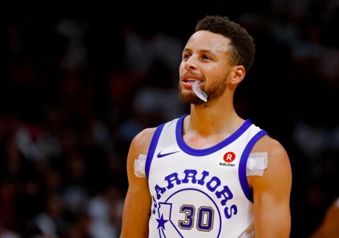 米体：路易斯-恩里克表现欠佳，没把握住这次宝贵的首发机会（米体：路易斯-恩里克发挥低迷，未能把握难得的首发良机）