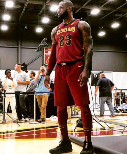 一次失误改变比赛走势（关键失误扭转战局）