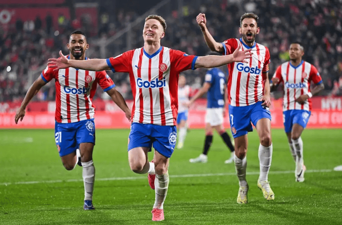 穆雷砍50+且投篮命中率超75%场次，后卫领域仅次于乔丹（单场50+且命中率75%以上的场次，穆雷在后卫中仅逊乔丹）