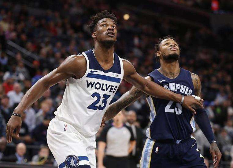 佛罗伦萨主帅：先踢完这场再考虑意甲，我们需要赢球提升士气（佛罗伦萨教头：这场打完再谈意甲，必须用胜利提振士气）