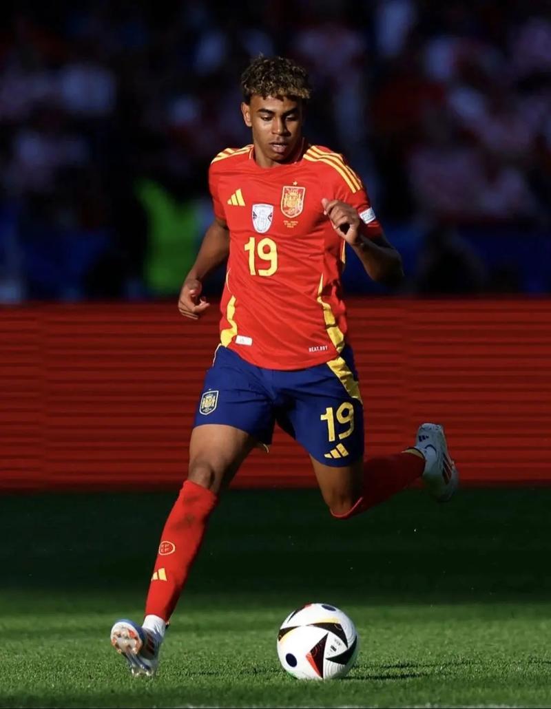 苗原：云南谈完克莱伯、卡约，目前正在安排恩里克、内内离队（苗原：云南已与克莱伯、卡约谈妥，正推进恩里克、内内离队）