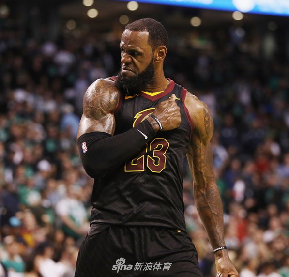 巴萨在塞维利亚对阵贝蒂斯的百年对决：历史的延续与未来的碰撞（百年宿敌再会塞维利亚：巴萨VS贝蒂斯，历史延续与未来争锋）